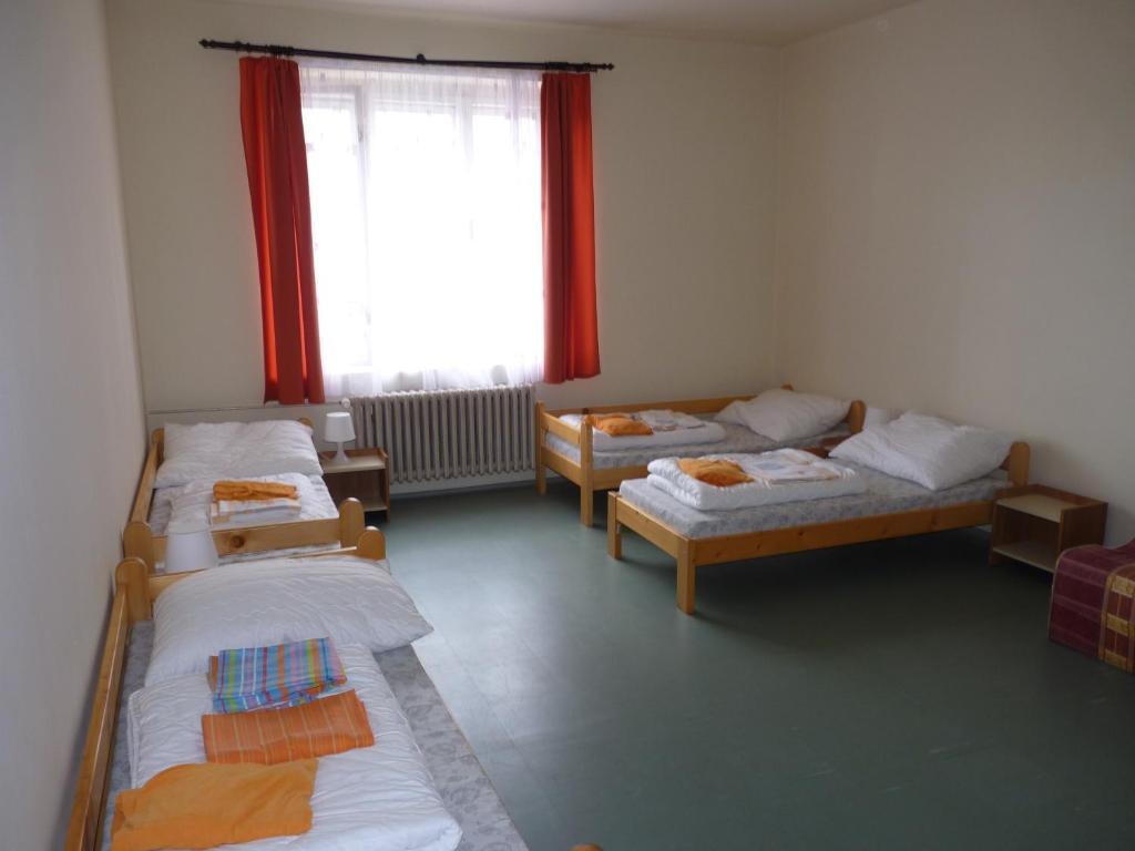 טאבור Hostel Bernarda Bolzana חדר תמונה